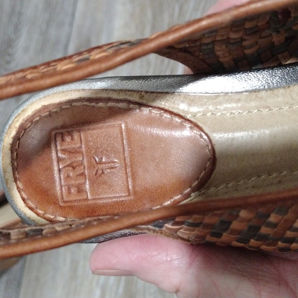 Frye brown woven leather heeled sandals. Size 9.5 - Picture 3 of 10